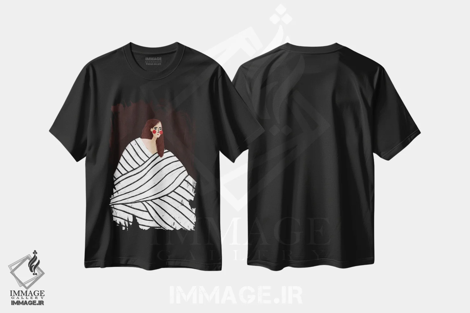 تیشرت مشکی طرح دار زن با خطوط سیاه و سفید، تزئینی اثر بیا مولر | فروشگاه ایماژ