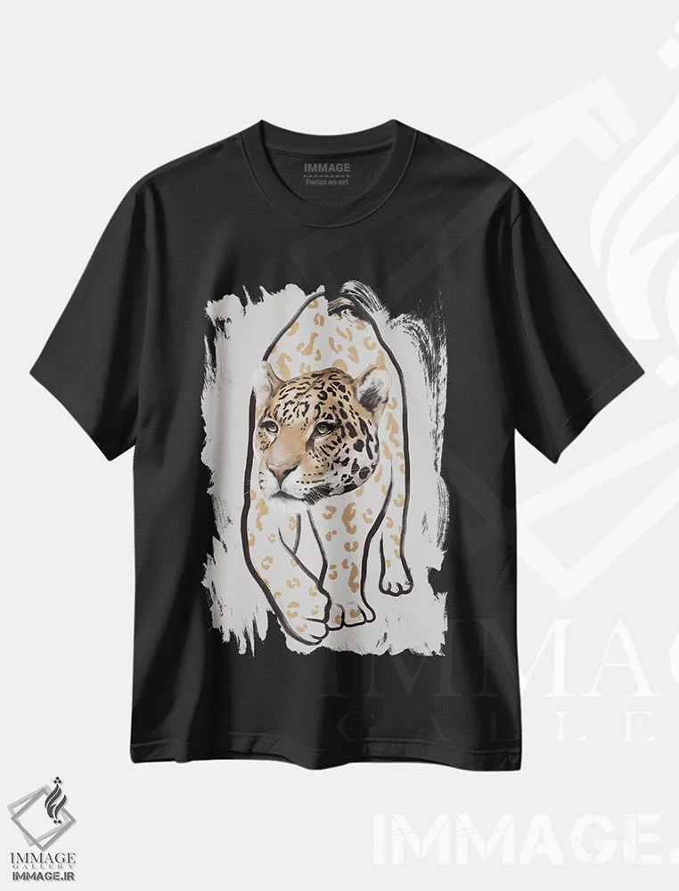 تیشرت مشکی طرح دار لئوپاردو ۲، دکور معاصر اثر گابریلا روبرگ | فروشگاه ایماژ