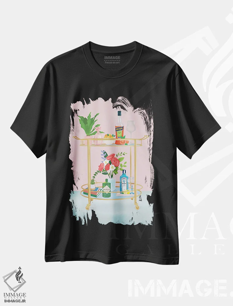 تیشرت مشکی طرح دار چرخ بار، دکور بوهمی اثر پترا لیزده | فروشگاه ایماژ