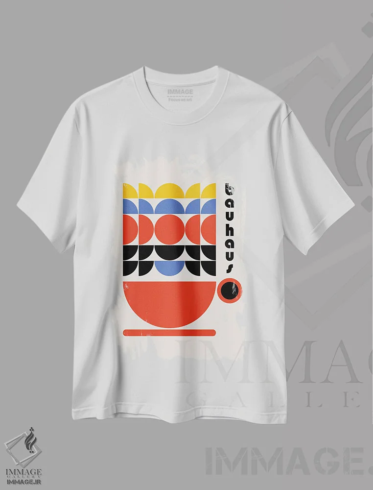 تیشرت سفید طرح دار دکور کافی شاپ باوهاوس دهه ۷۰، آبستره اثر رتردروم | immage.ir