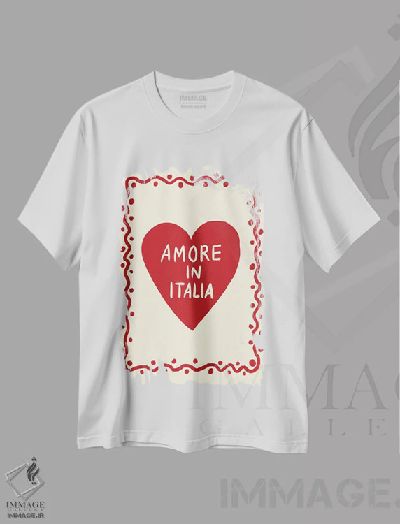 تیشرت سفید طرح دار آمور این ایتالیا بالا، تزئینی اثر استودیو دولچی | فروشگاه ایماژ