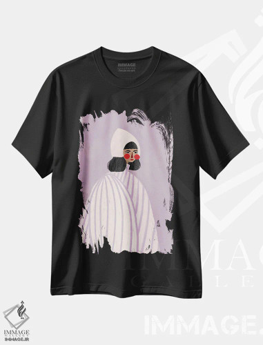 تیشرت مشکی طرح دار زنی با کلاه سفید، تزئینی اثر بیا مولر | فروشگاه ایماژ