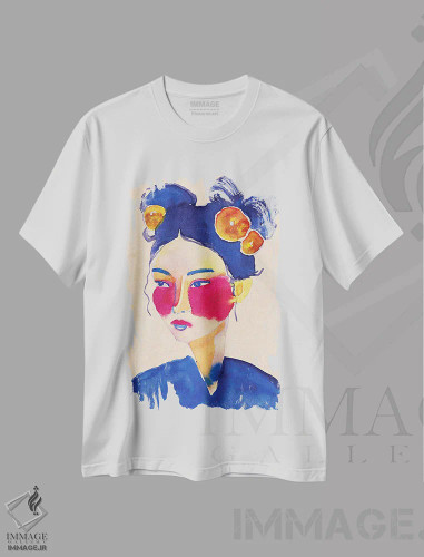 تیشرت سفید طرح دار دختر آسیایی، دکور آسیایی اثر رایسا اولتمانز | فروشگاه ایماژ