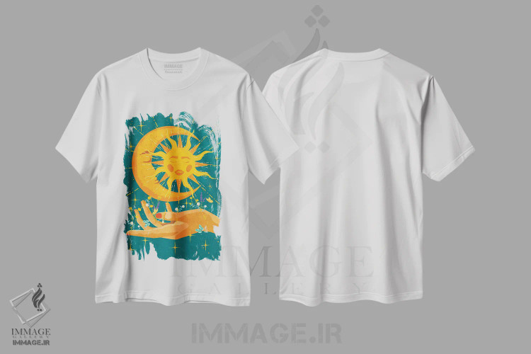 تیشرت سفید طرح دار خورشید و ماه در دست من، تزئینی اثر رایسا اولتمانز | فروشگاه ایماژ