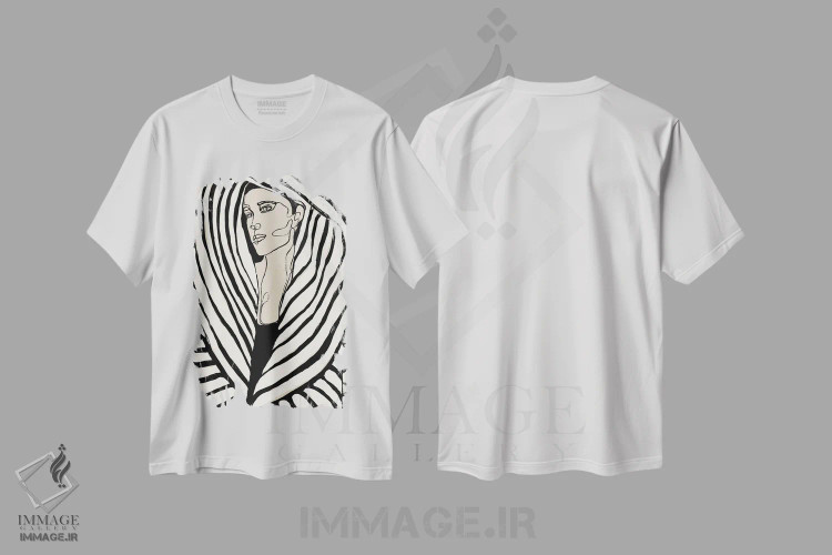 تیشرت سفید طرح دار پالتوی راه راه، تزئینی اثر تری چایلد | immage.ir
