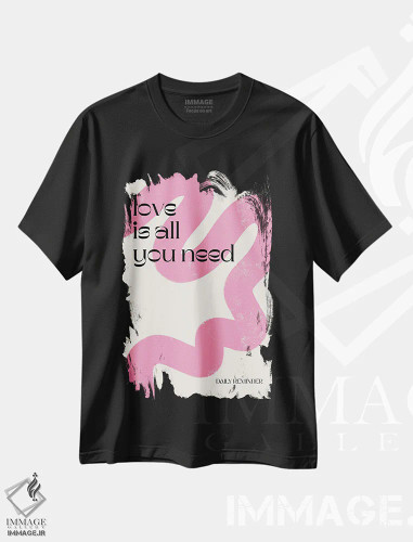 تیشرت مشکی طرح دار عشق تنها چیزی است که نیاز داری، تزئینی اثر آن-ماری وولفووا | فروشگاه ایماژ