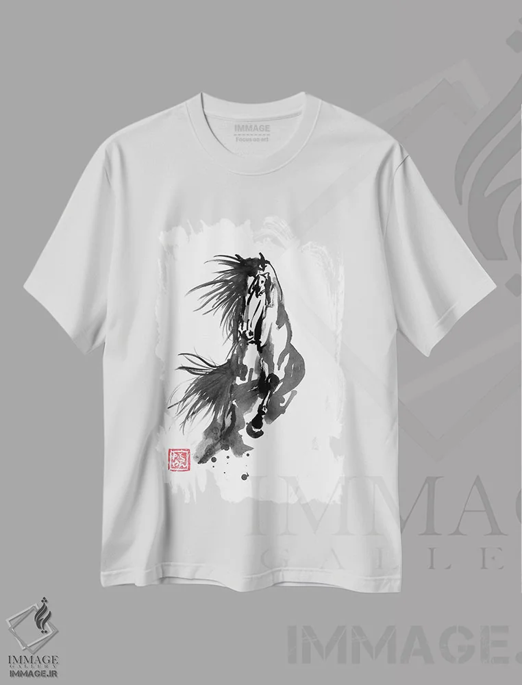 تیشرت سفید طرح دار – تیشرت حیوانات ,اسب در حال دویدن اثر پِشان فروشگاه ایماژ