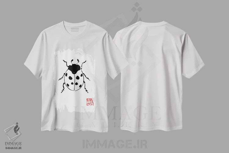 تیشرت سفید طرح دار کفشدوزک، هنر تزئینی سیاه و سفید اثر پِشان | immage.ir