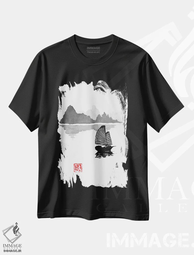 تیشرت مشکی طرح دار قایق، دکور آسیایی اثر پِشان | فروشگاه ایماژ