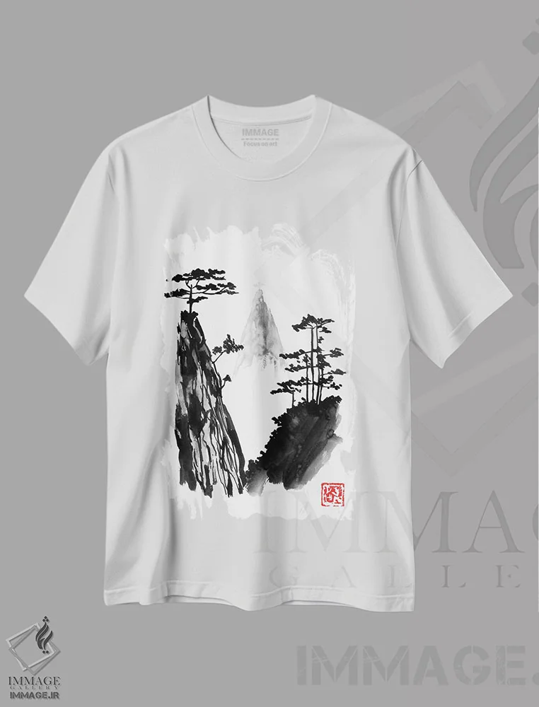 تیشرت سفید طرح دار کوه مقدس، دکور آسیایی اثر پِشان | immage.ir