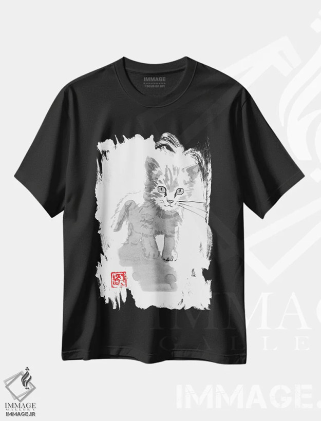 تیشرت مشکی طرح دار گربه کوچک، دکور آسیایی اثر پِشان | فروشگاه ایماژ