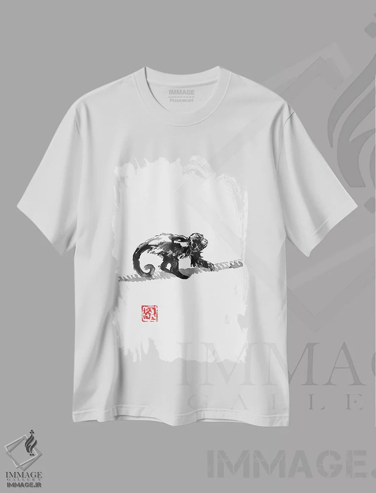 تیشرت سفید طرح دار میمون روی طناب، دکور آسیایی اثر پِشان | فروشگاه ایماژ