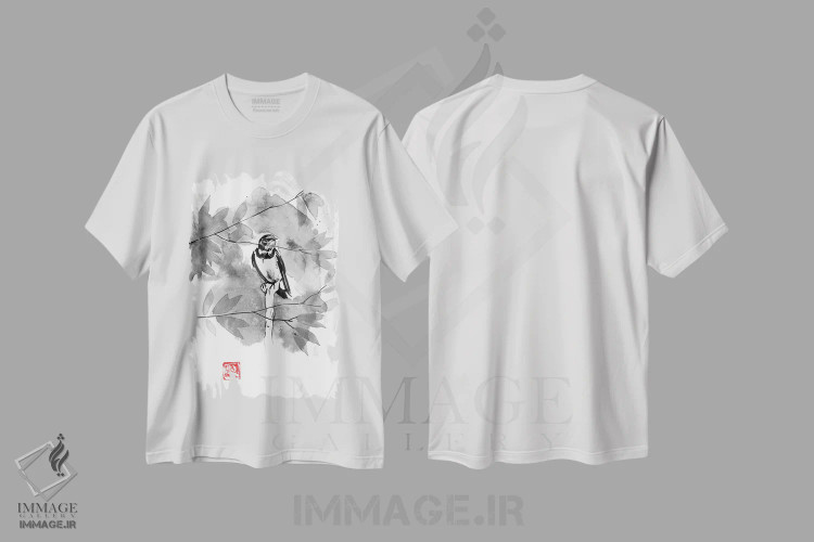تیشرت سفید طرح دار پرنده ای در درخت، دکور آسیایی اثر پِشان | فروشگاه ایماژ
