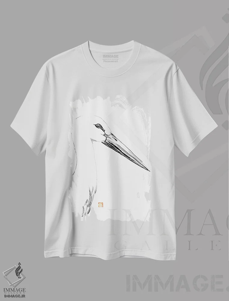 تیشرت سفید طرح دار گوجا، دکور آسیایی اثر پِشان | immage.ir