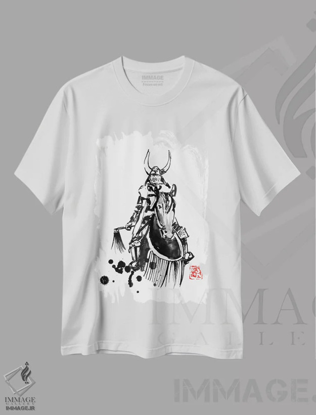 تیشرت سفید طرح دار شوگان در حال سواری، دکور آسیایی اثر پِشان | فروشگاه ایماژ