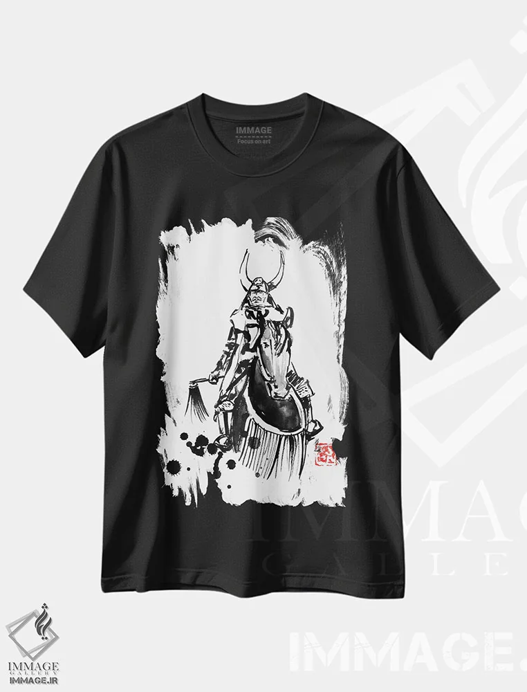 تیشرت مشکی طرح دار شوگان در حال سواری، دکور آسیایی اثر پِشان | immage.ir