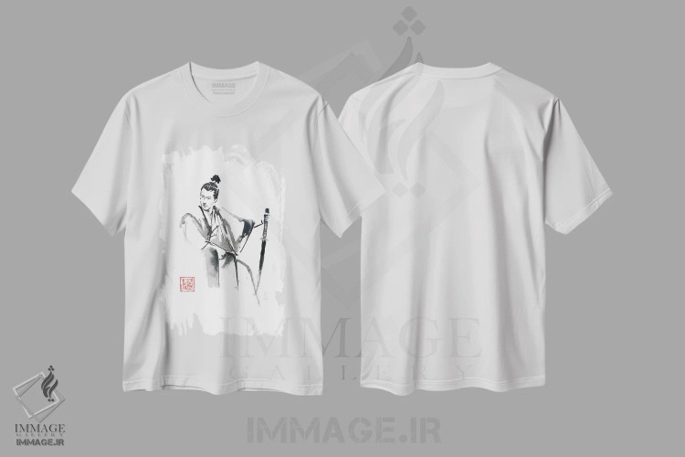 تیشرت سفید طرح دار سامورایی نشسته، دکور آسیایی اثر پِشان | فروشگاه ایماژ