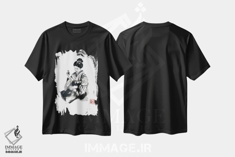 تیشرت مشکی طرح دار گیشا در حال دوخت، دکور آسیایی اثر پِشان | immage.ir