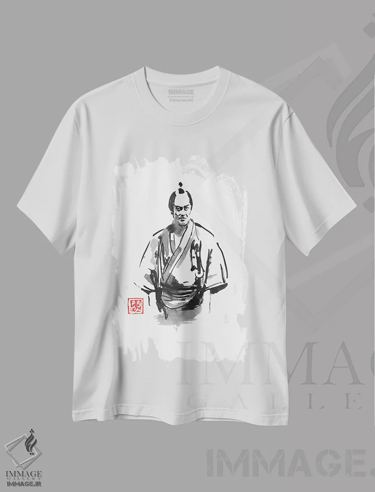 تیشرت سفید طرح دار سامورایی بد، دکور آسیایی اثر پِشان | فروشگاه ایماژ