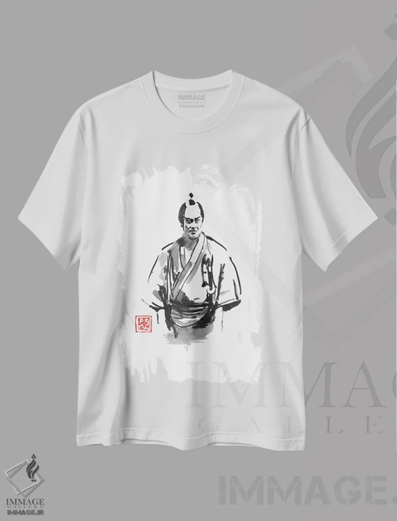 تیشرت سفید طرح دار سامورایی بد، دکور آسیایی اثر پِشان | فروشگاه ایماژ