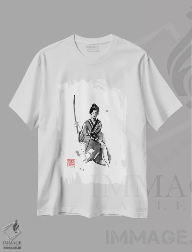 تیشرت سفید طرح دار گیشا و کاتانا، دکور آسیایی اثر پِشان | فروشگاه ایماژ