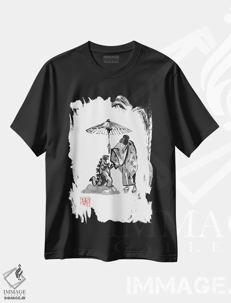 تیشرت مشکی طرح دار گیشا در حال محافظت از گودزیلا کوچک، دکور آسیایی اثر پِشان | فروشگاه ایماژ
