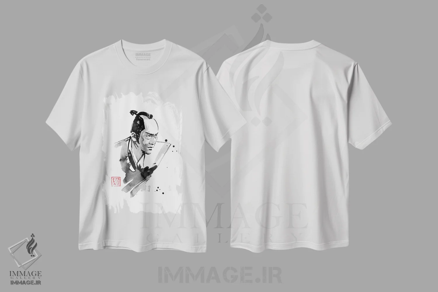 تیشرت سفید طرح دار سامورایی در حال نگاه کردن، دکور آسیایی اثر پِشان | فروشگاه ایماژ