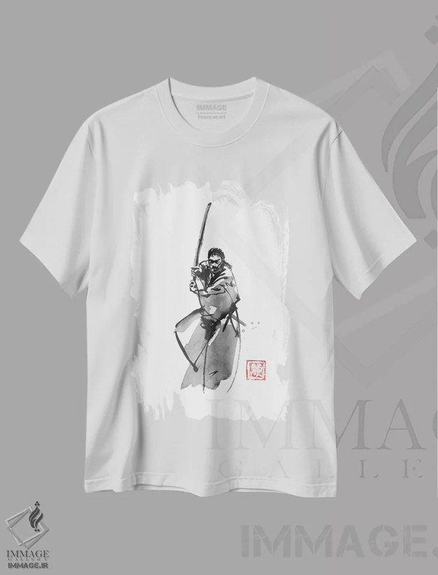 تیشرت سفید طرح دار سامورایی مسلح، دکور آسیایی اثر پِشان | فروشگاه ایماژ