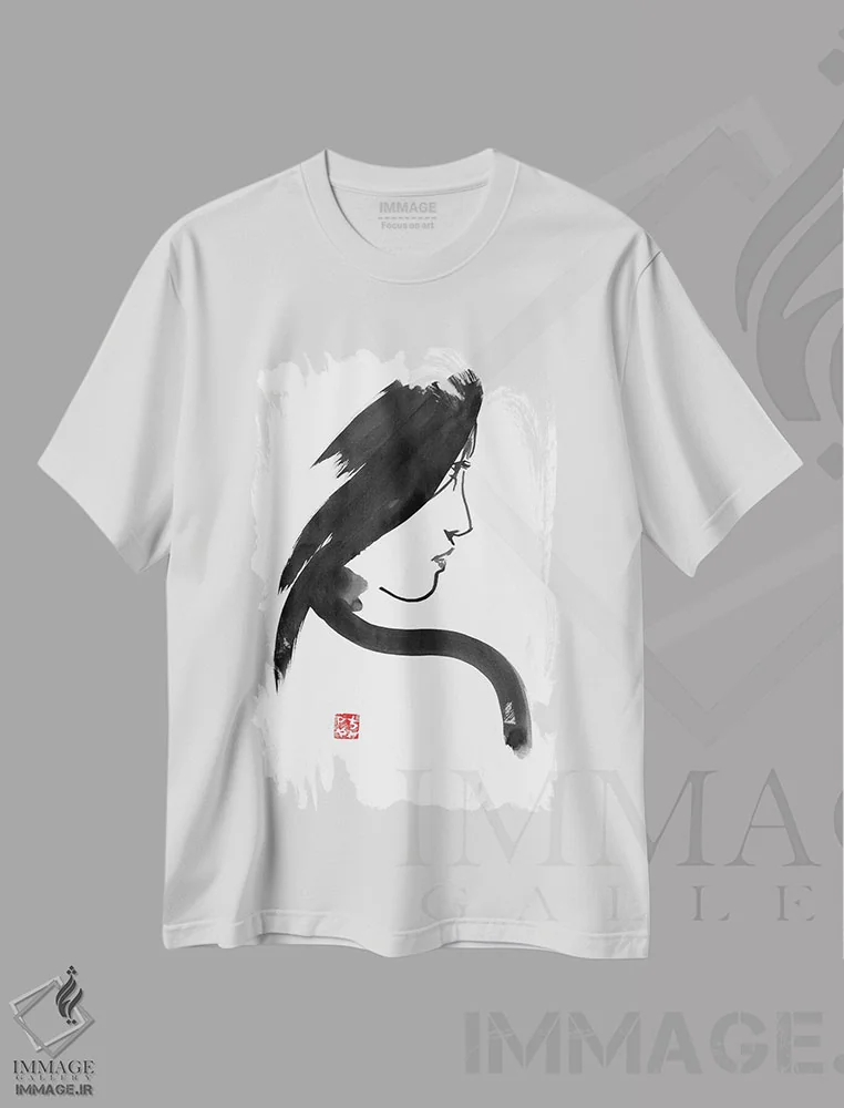 تیشرت سفید طرح دار پروفایل گیشا، دکور آسیایی اثر پِشان | فروشگاه ایماژ