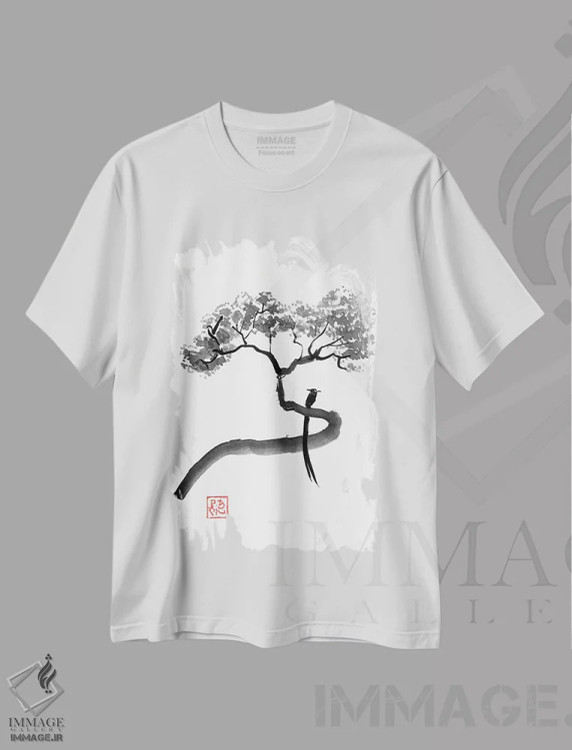 تیشرت سفید طرح دار چیتریک در درخت، دکور آسیایی اثر پِشان | immage.ir