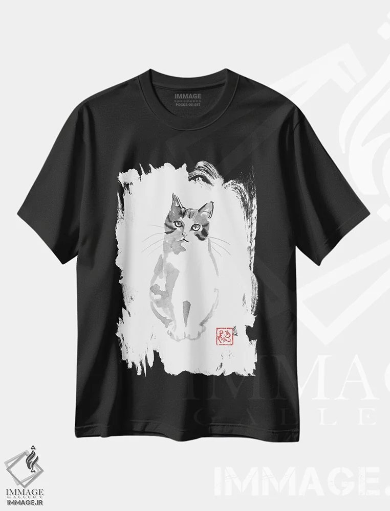 تیشرت مشکی طرح دار گربه سفید ناز، دکور آسیایی اثر پِشان | فروشگاه ایماژ