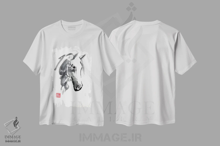تیشرت سفید طرح دار سر اسب، هنر تزئینی سیاه و سفید اثر پِشان | immage.ir