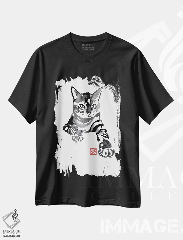 تیشرت مشکی طرح دار نصب شده، هنر تزئینی سیاه و سفید اثر پِشان | فروشگاه ایماژ