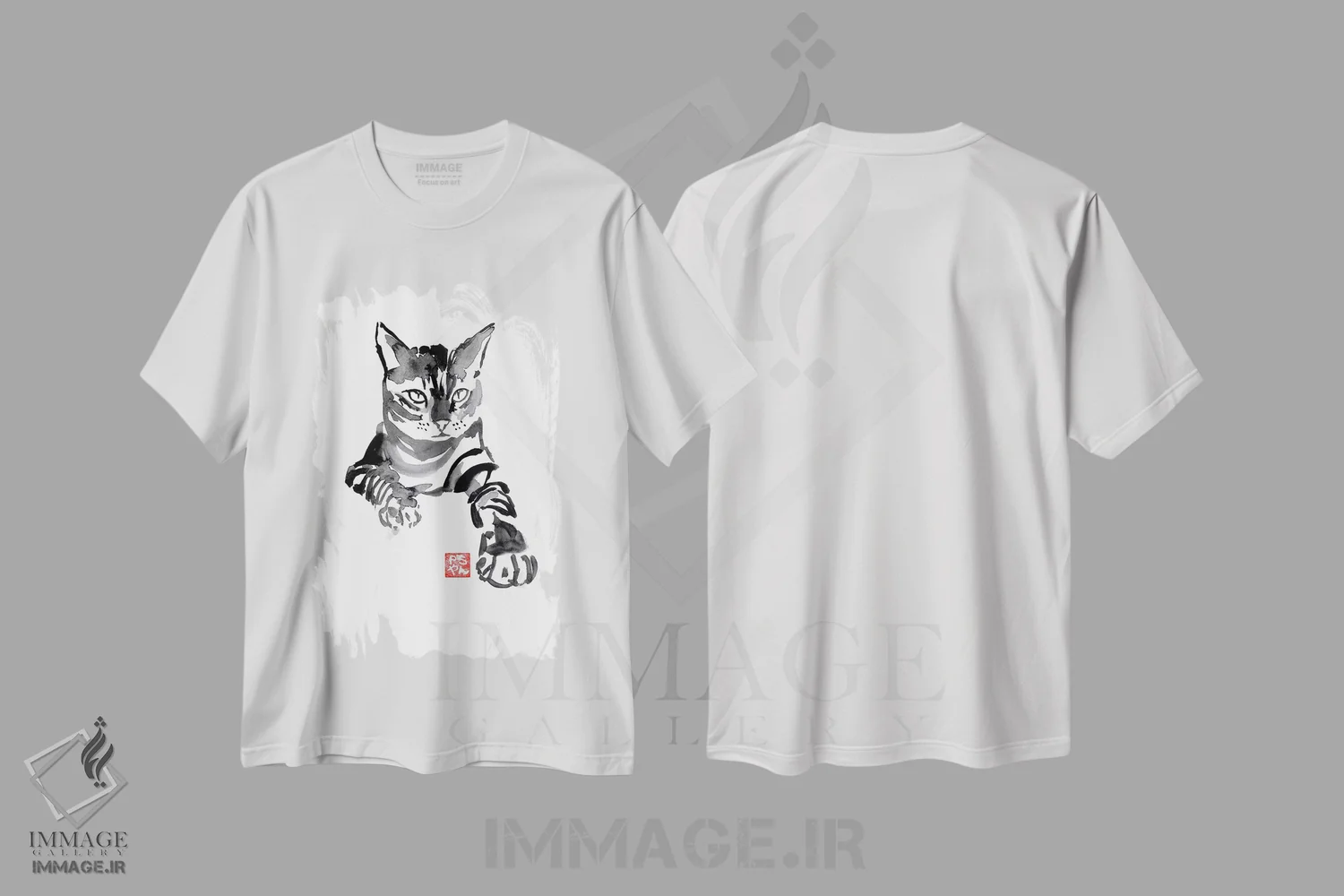 تیشرت سفید طرح دار نصب شده، هنر تزئینی سیاه و سفید اثر پِشان | immage.ir