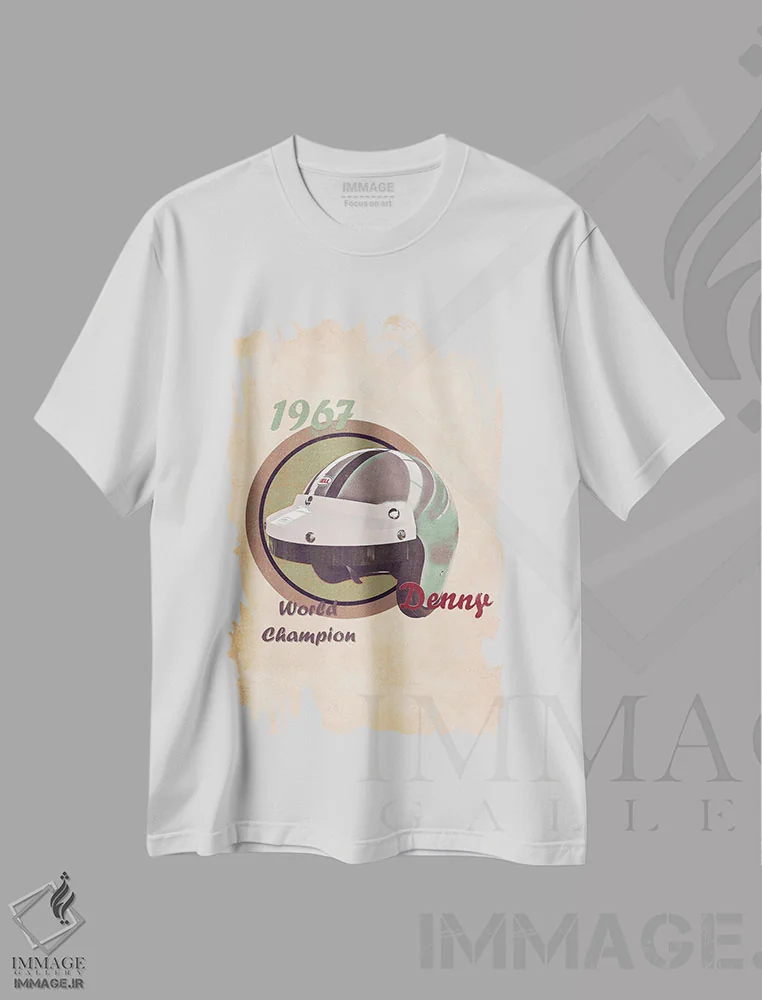 تیشرت سفید طرح دار کلاه ایمنی رتو دنی هولم، تزئینی اثر پاپ کالت پوسترز | immage.ir