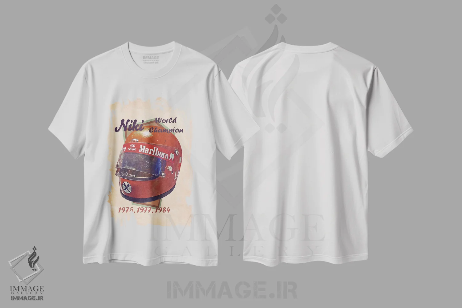 تیشرت سفید طرح دار کلاه ایمنی رتو نیکی لادا، تزئینی اثر پاپ کالت پوسترز | immage.ir