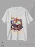 تیشرت سفید طرح دار کلاه ایمنی رتو ماریو آندرتی، تزئینی اثر پاپ کالت پوسترز | immage.ir