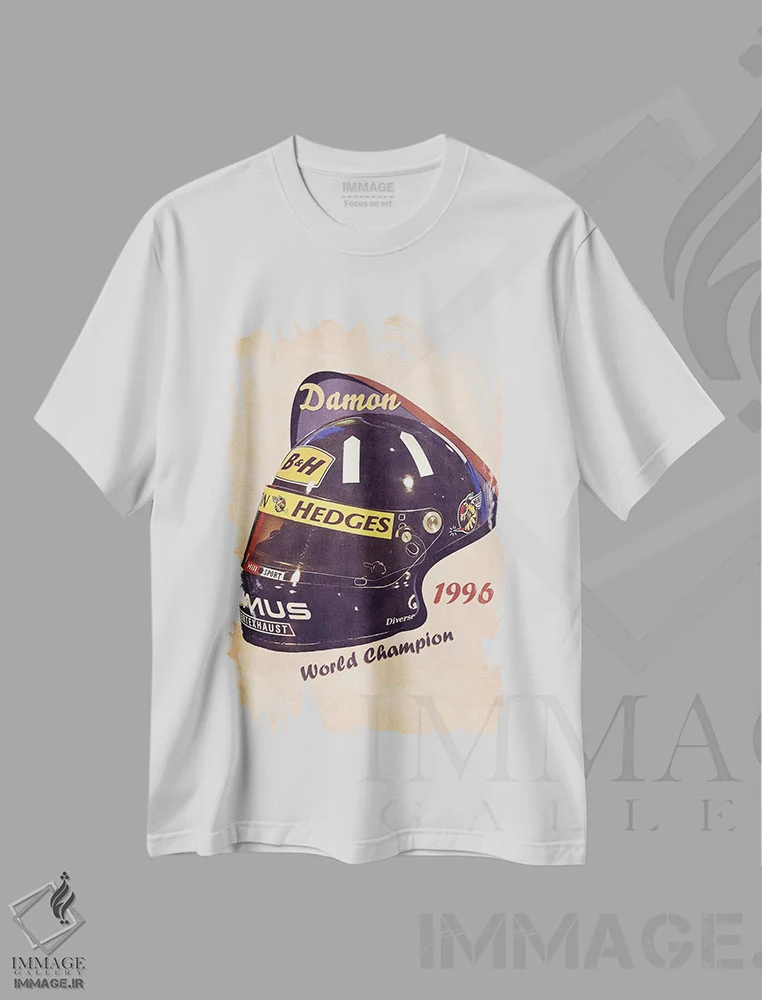 تیشرت سفید طرح دار کلاه ایمنی رتو دیمون هیل، تزئینی اثر پاپ کالت پوسترز | immage.ir