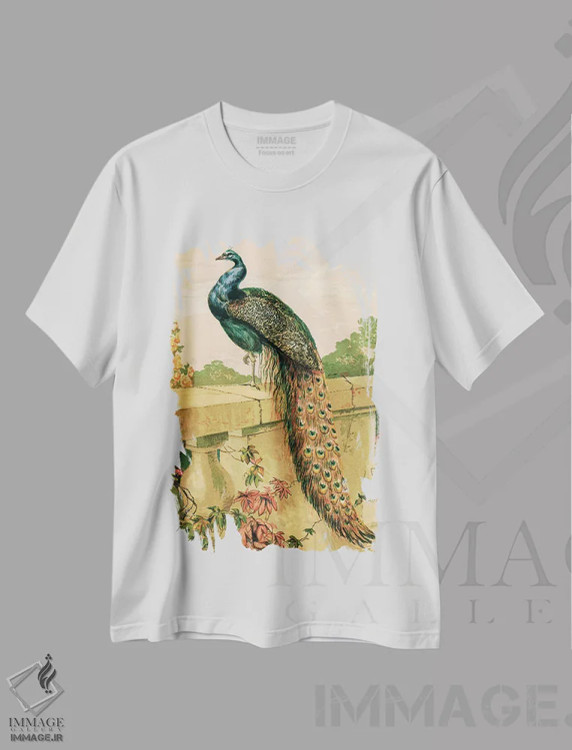 تیشرت سفید طرح دار طاووس، تزئینی اثر پیدیکس | immage.ir