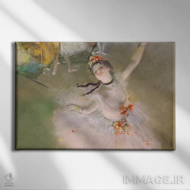 تابلو رقاص روی صحنه اثر ادگار دگا (نقاش و مجسمهساز فرانسوی) - نمای روبهرو روی دیوار