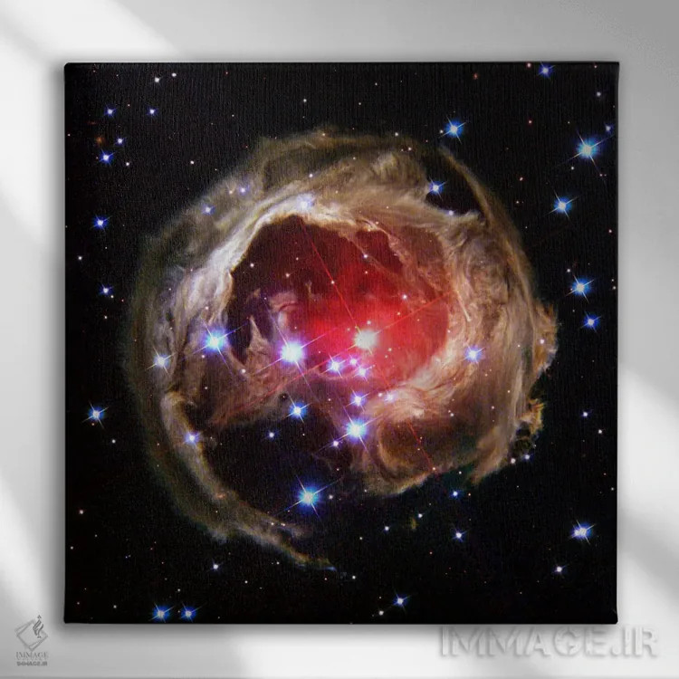 تابلو وی۸۳۸ تکشاخ (تلسکوپ فضایی هابل) اثر ناسا (آژانس فضایی آمریکا) - نمای روبهرو روی دیوار