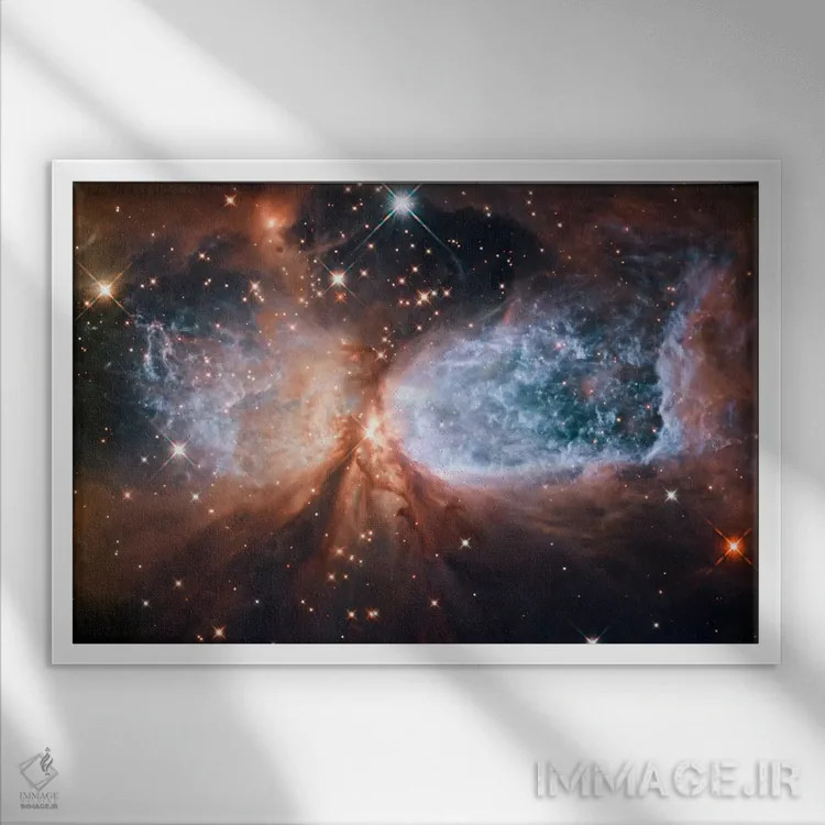 تابلو فرشته برفی آسمانی، سحابی S106 (هابل) اثر ناسا (آژانس فضایی آمریکا) - نمای قابدار سفید