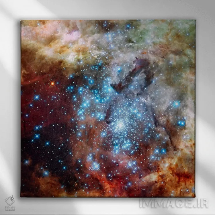 تابلو خوشه ستارهای در مسیر برخورد (تلسکوپ فضایی هابل) اثر ناسا (آژانس فضایی آمریکا) - نمای روبهرو روی دیوار
