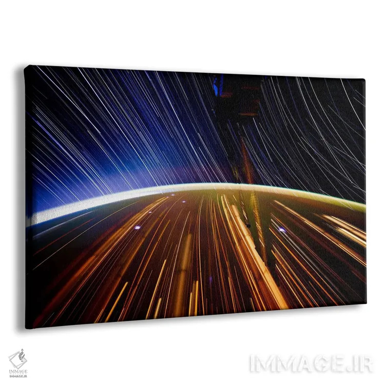 تابلو عکس نوردهی طولانی از ستارهها در فضا ۲ اثر هنرمند ناشناس - نمای پرسپکتیو محصول