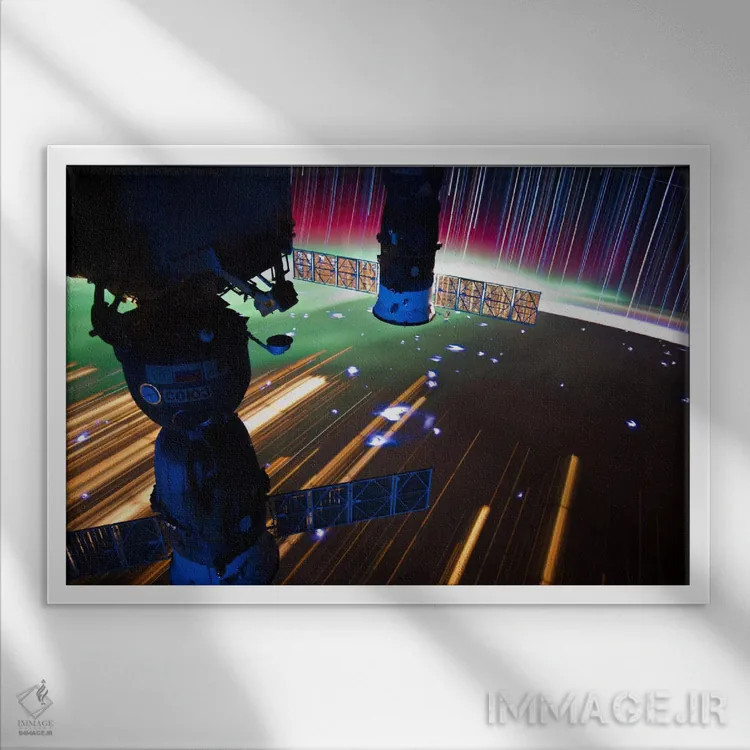 تابلو عکس نوردهی طولانی از ستارهها در فضا ۶ اثر هنرمند ناشناس - نمای قابدار سفید