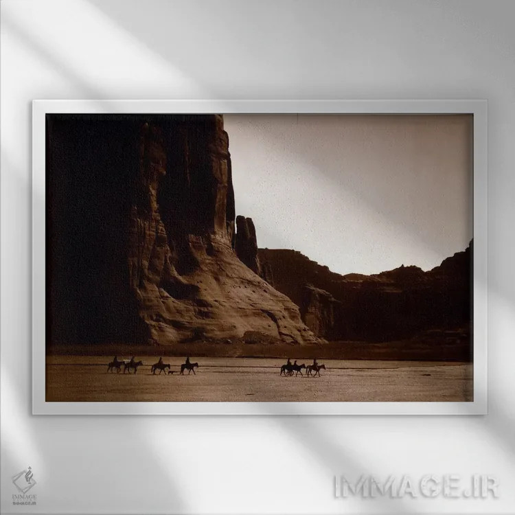 تابلو دره شلی، ناواهو (آمریکا) اثر هنرمند ناشناس - نمای قابدار سفید