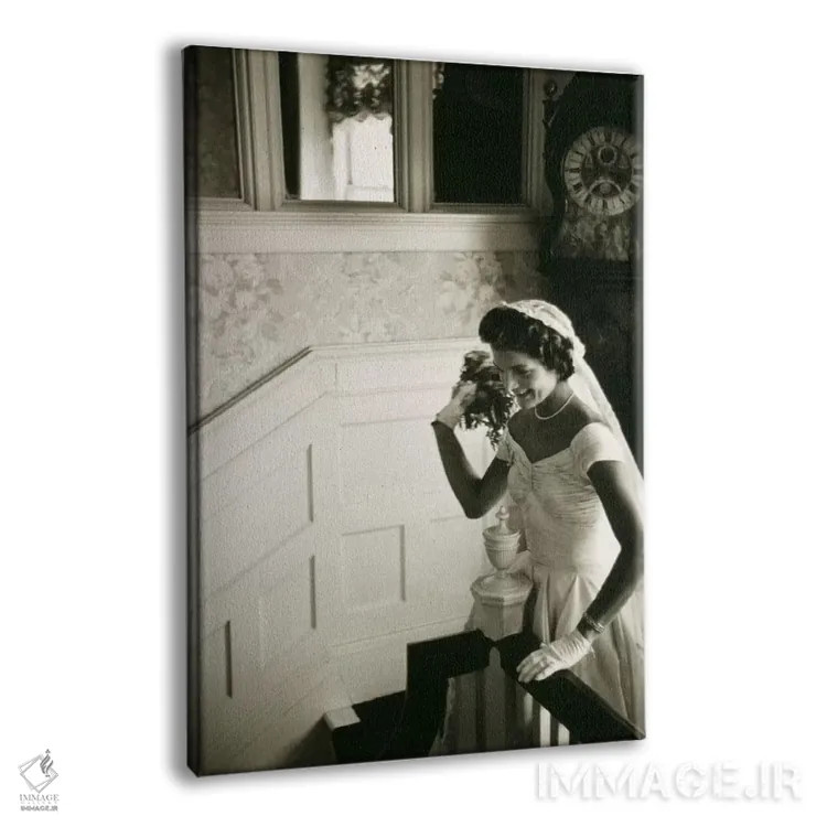 تابلو لباس عروس ژاکلین بوویه (کندی) اثر هنرمند ناشناس - نمای پرسپکتیو محصول