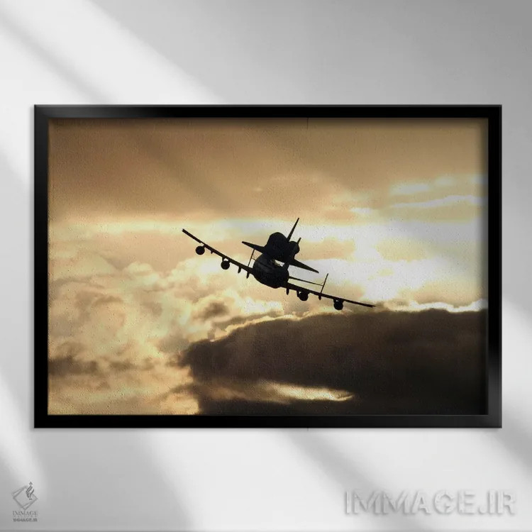 تابلو آخرین پرواز دیسکاوری (شاتل فضایی) اثر ناسا (آژانس فضایی آمریکا) - نمای قابدار مشکی