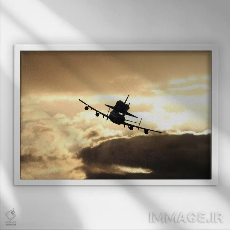 تابلو آخرین پرواز دیسکاوری (شاتل فضایی) اثر ناسا (آژانس فضایی آمریکا) - نمای قابدار سفید