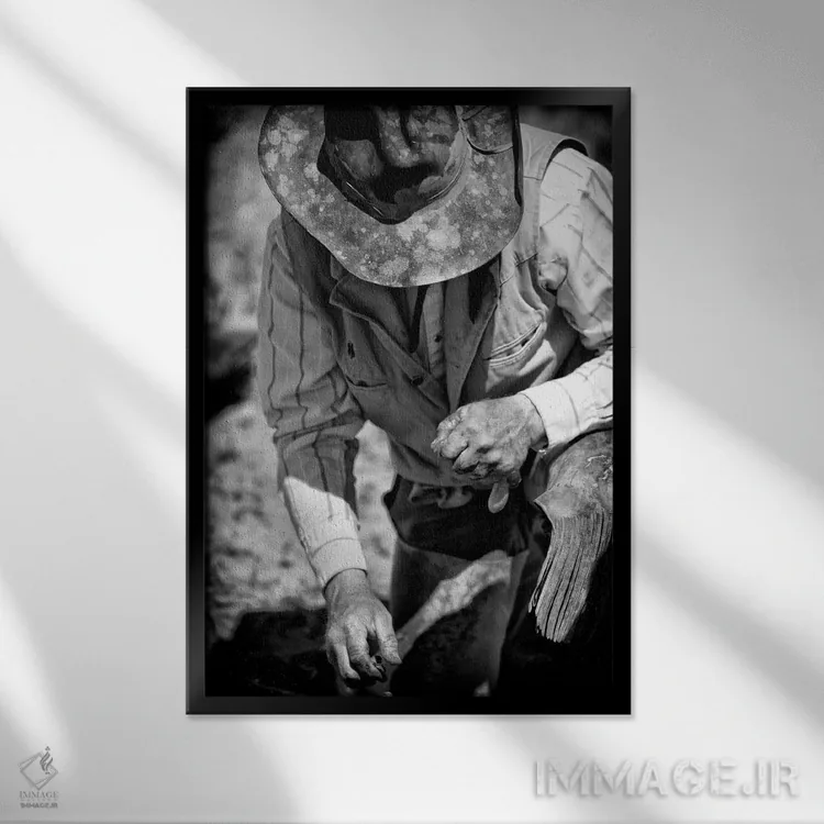 تابلو کابوی و کلاهش اثر دن بالارد - نمای قابدار مشکی